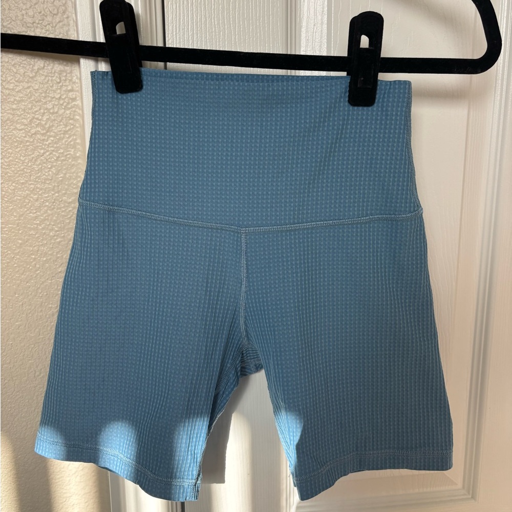 Lululemon textured align shorts